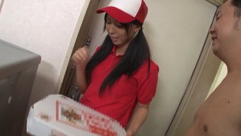 Pizza Serv...