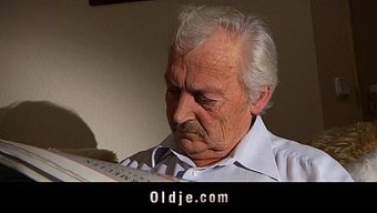 Genç Ve Az...