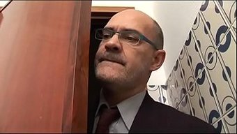 18+ Yaşınd...
